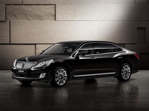 hyundai equus limousine.